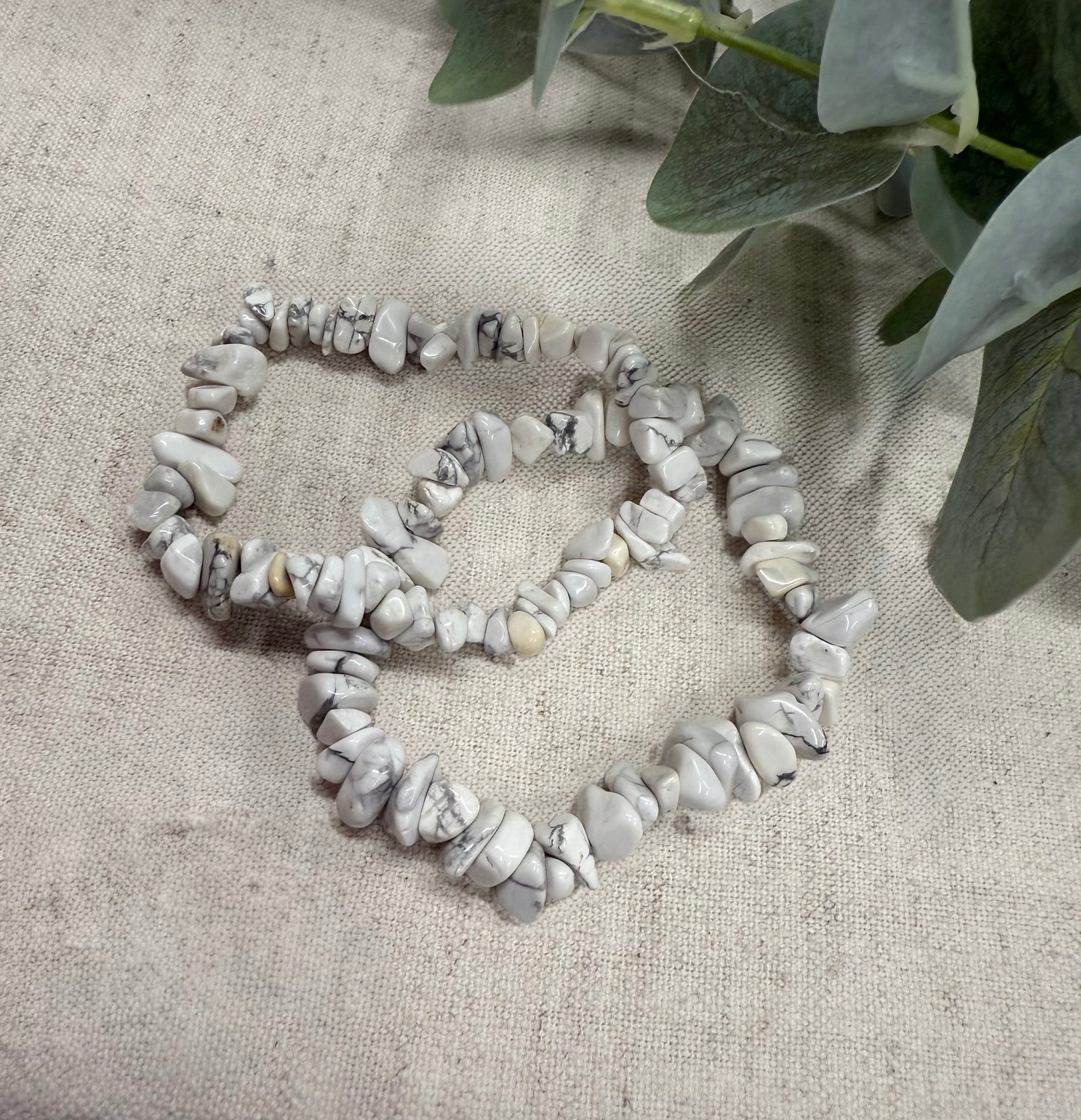 White Howlite Crystal Chip Bracelet