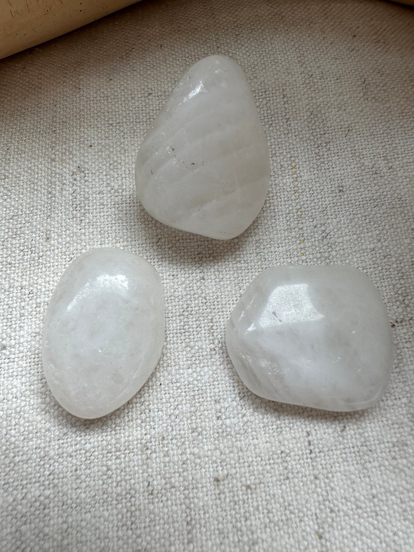 Snow Quartz - Tumblestone